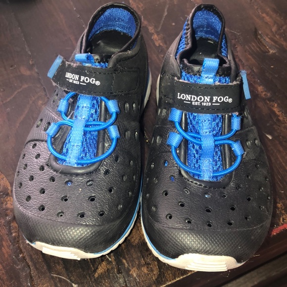 London Fog Kids Water Shoes - Picture 2 of 6